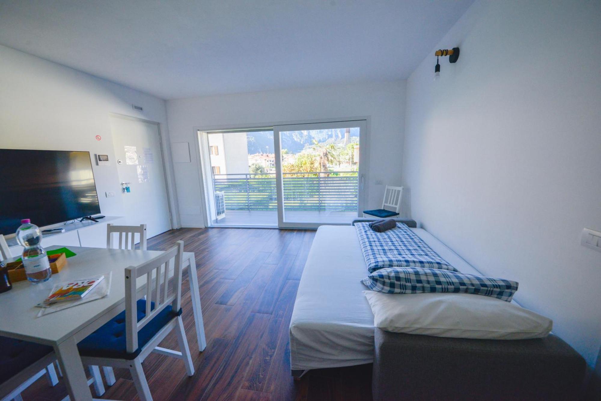 Garda Family & Solarium Riva del Garda Exterior foto