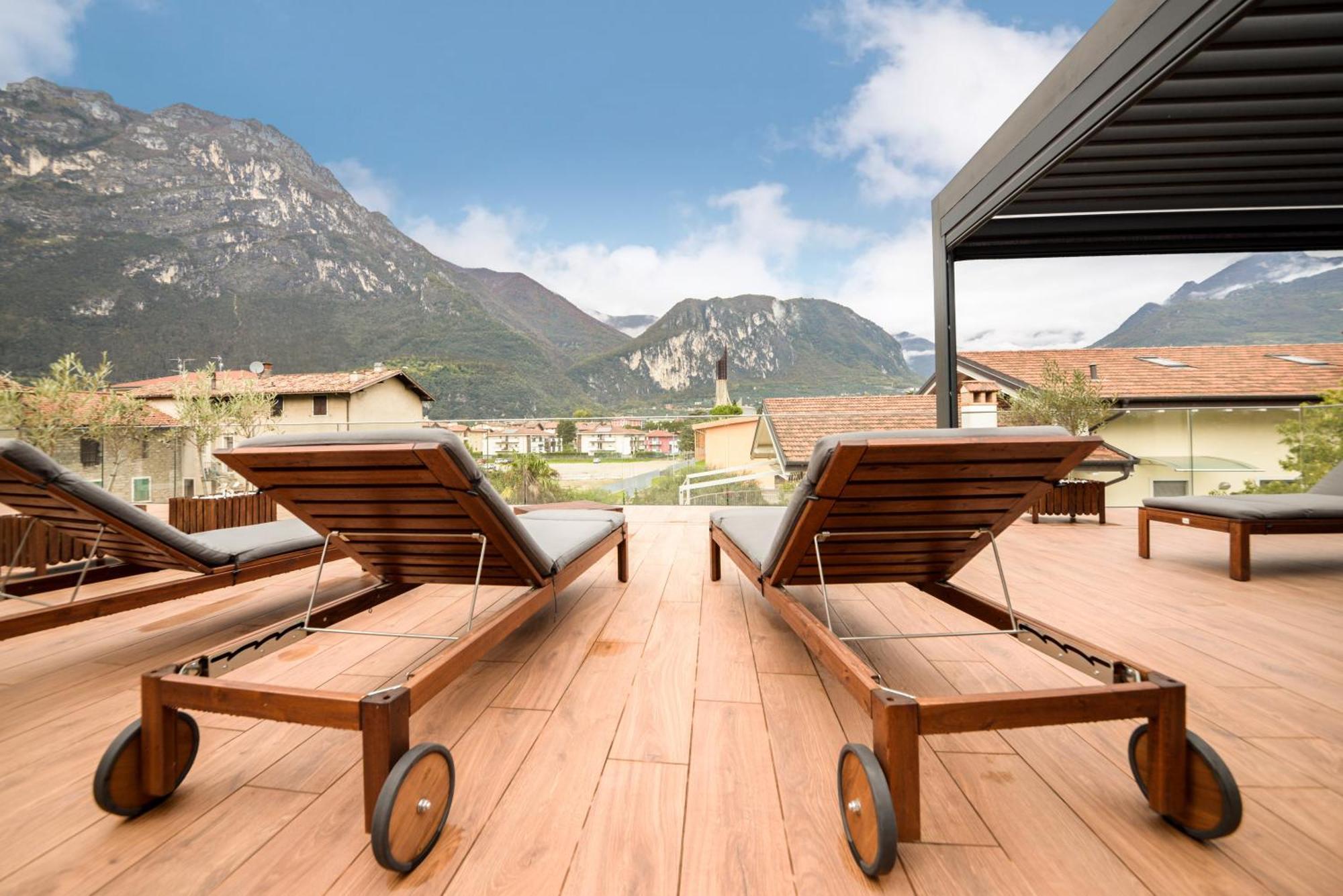 Garda Family & Solarium Riva del Garda Exterior foto