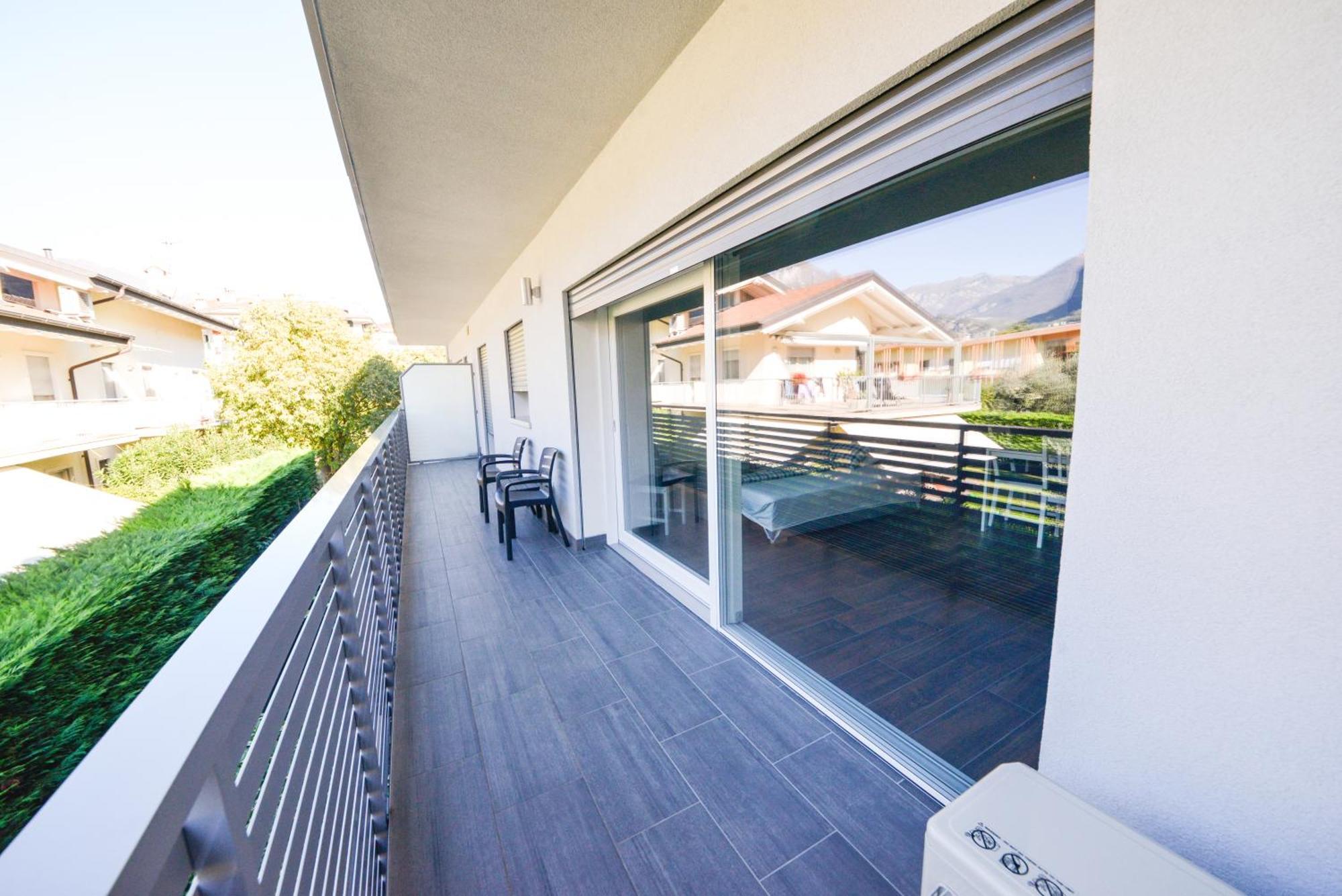 Garda Family & Solarium Riva del Garda Exterior foto