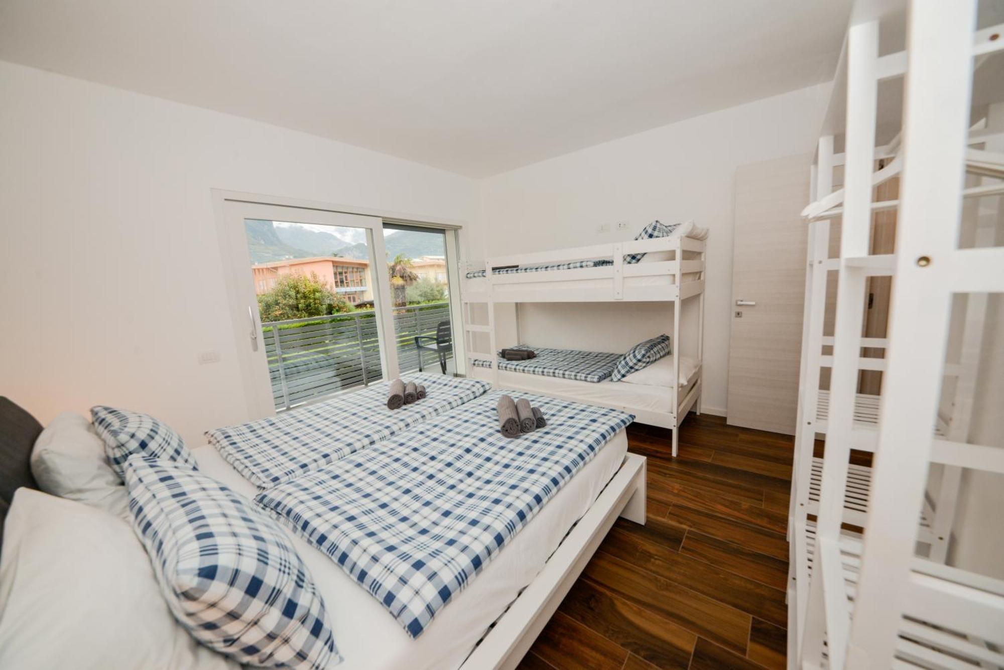 Garda Family & Solarium Riva del Garda Exterior foto